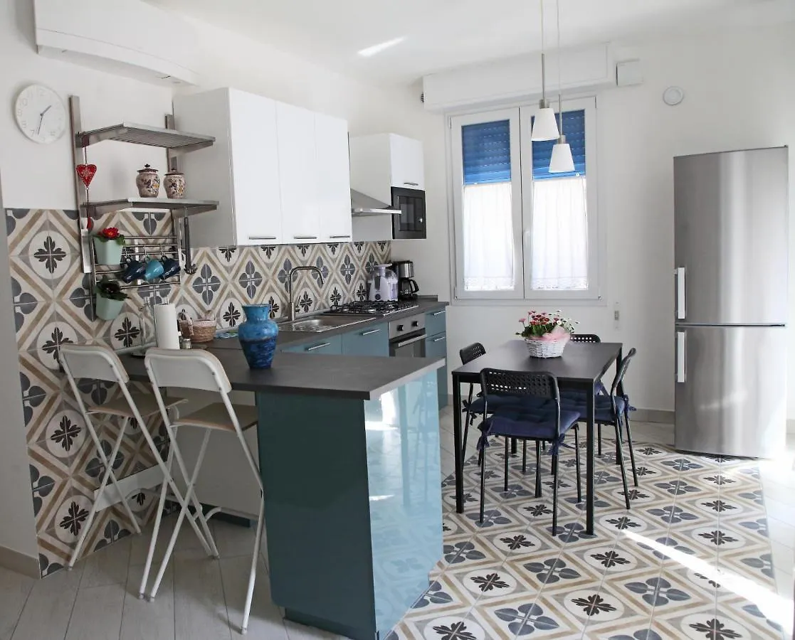 Villa Schiaffino Appartamento Al Primo Piano Deiva Marina Apartment